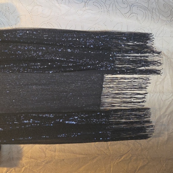 RONNI NICOLE Studio Black Sequin Cape( NEW No Tag) Sz L. - Picture 2 of 8